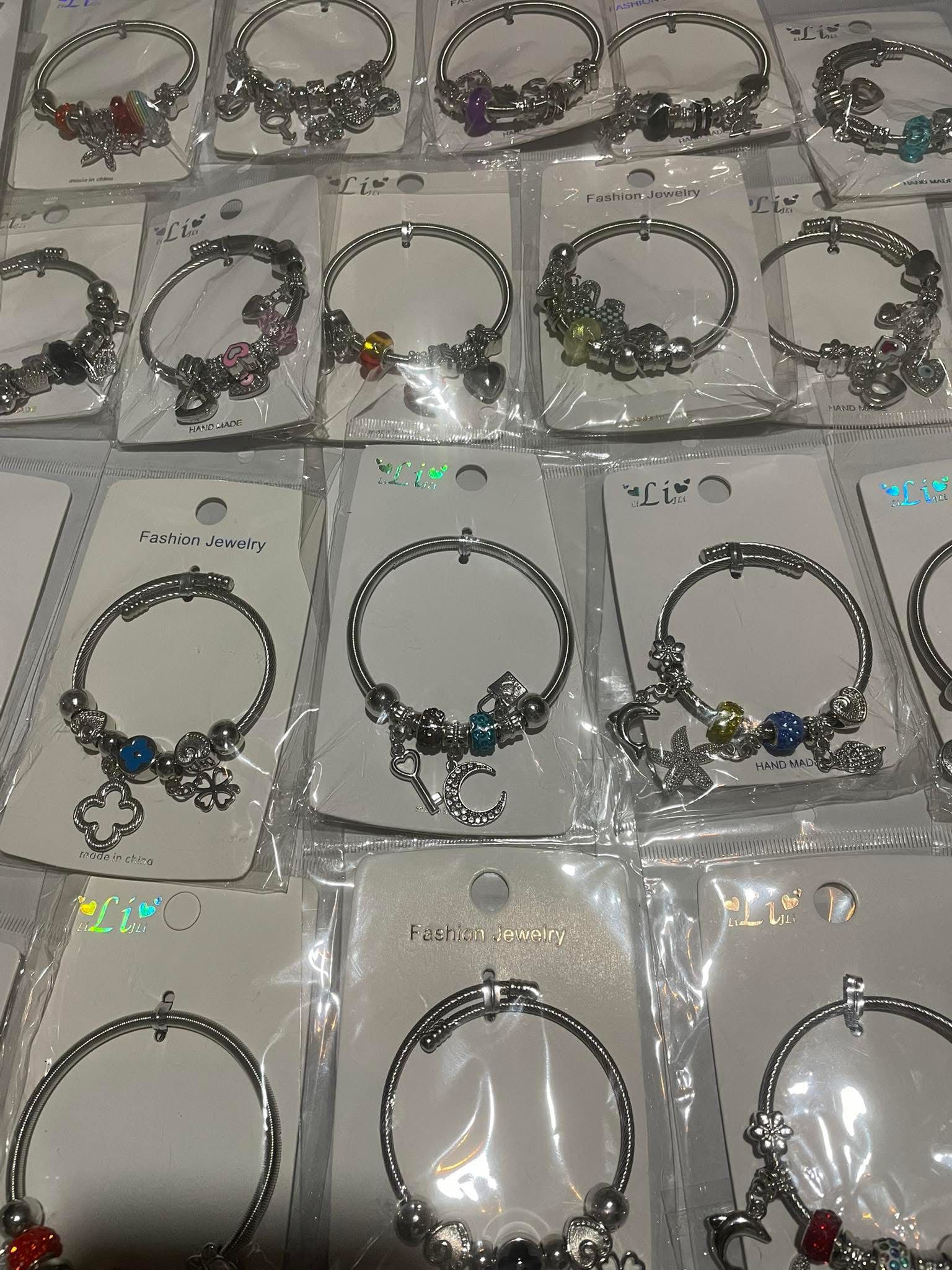 Pack de 10 Pulseras tipo Pandora con charms